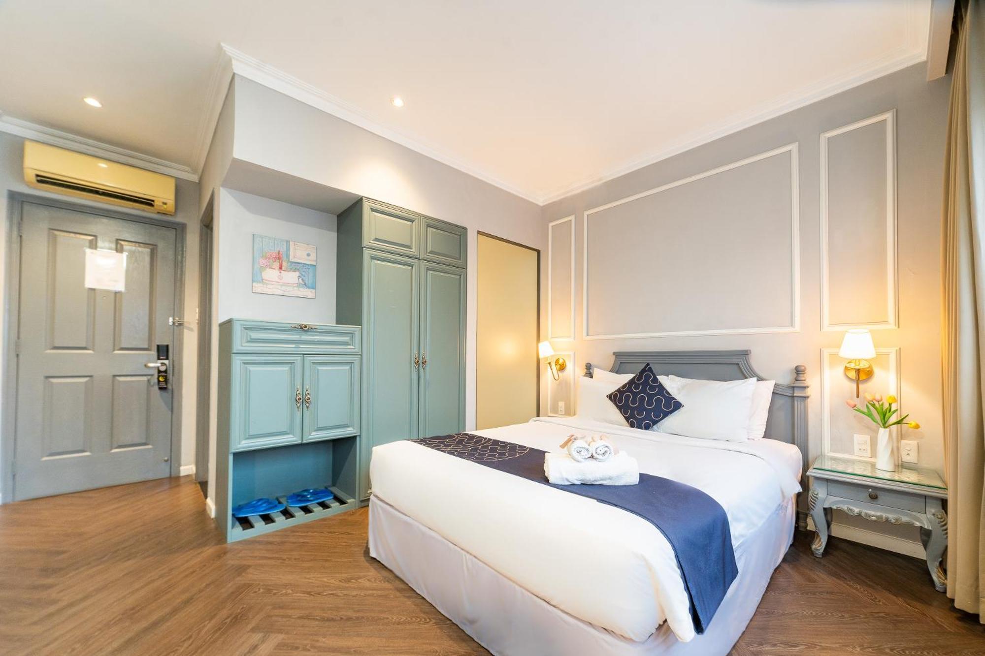Stellar Boutique - Near Secc